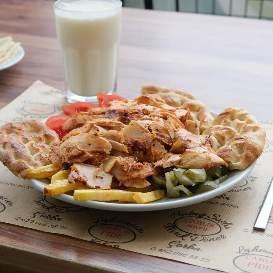 Pilav Üstü Tavuk Döner